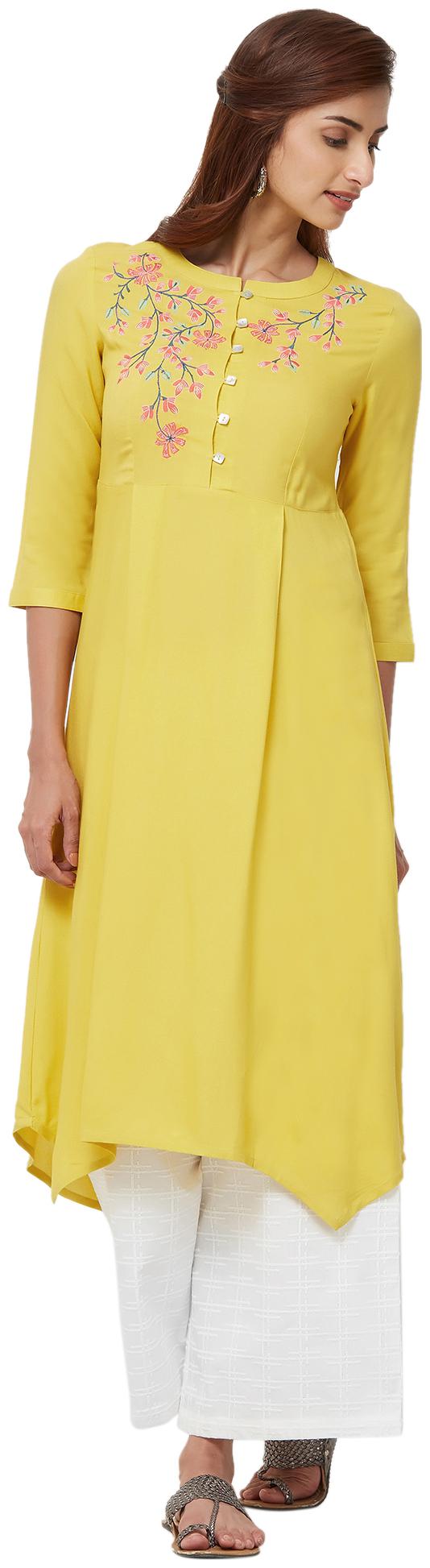 

NAARI Women Embroidered Regular tunic - Yellow