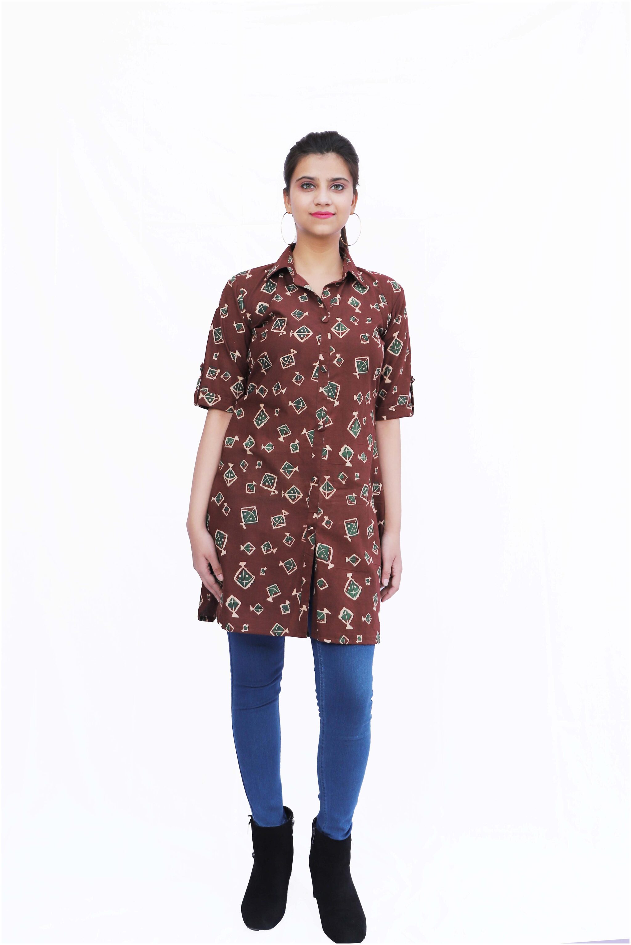 

Nakh Women Brown Printed Regular Fit Shirt