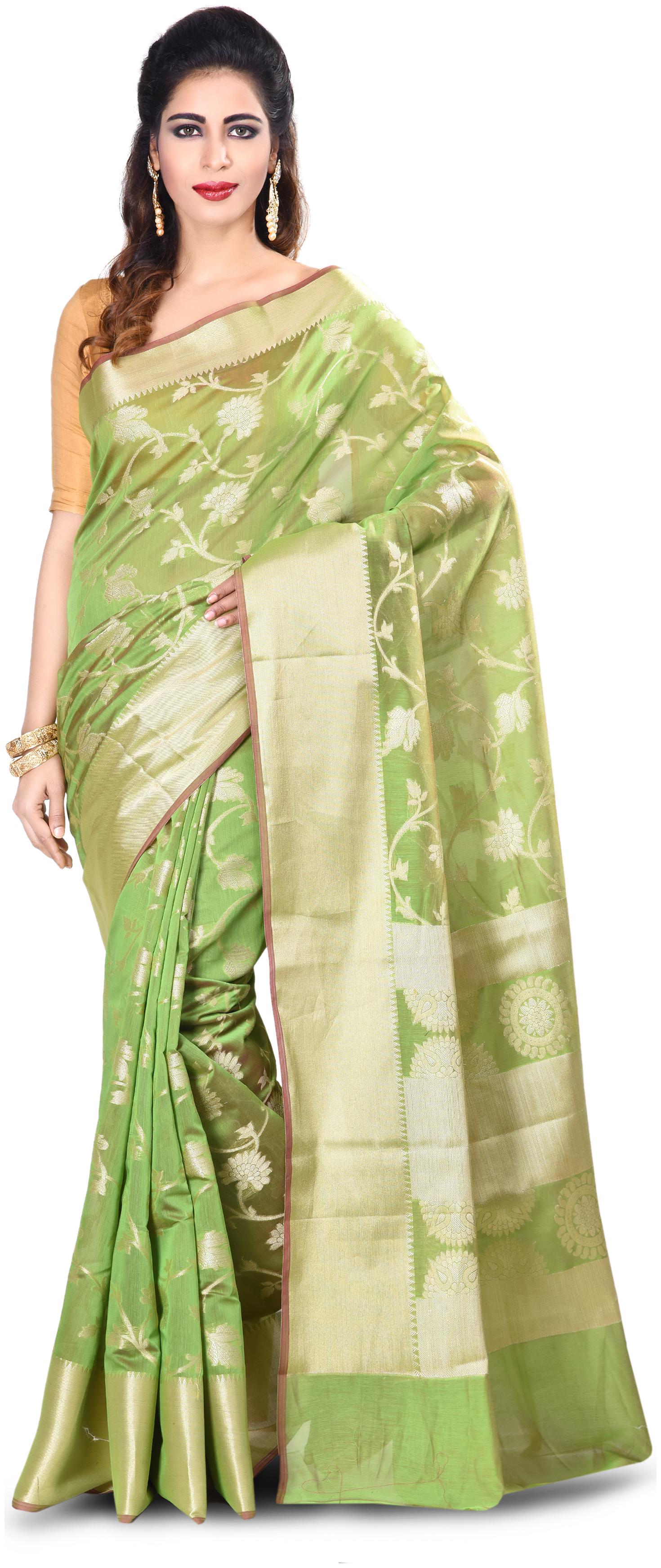 

Naveera Women Cotton Blend Floral Green Regular Saree With Blouse