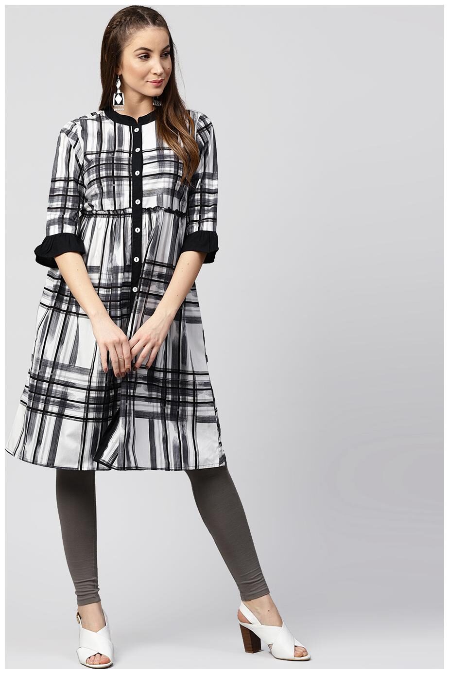 

Nayo Black Check 3 4Th Sleeve Front Open Kurta