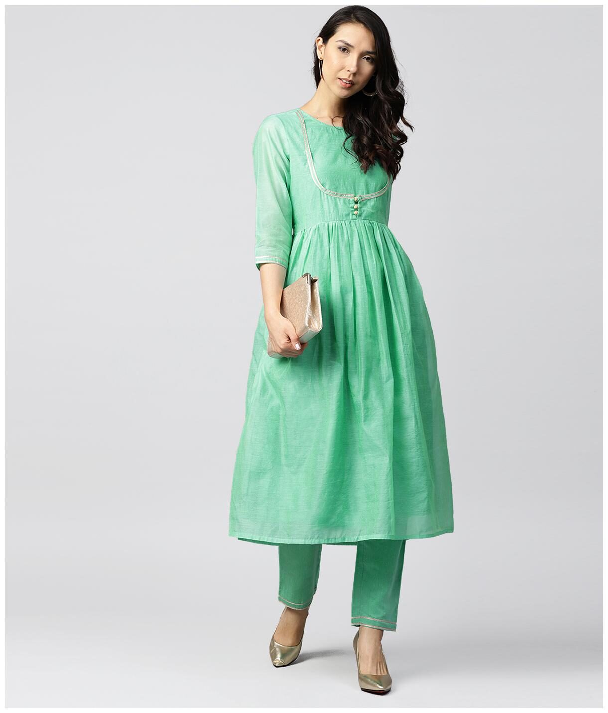 

Nayo Women Green Solid Anarkali Kurta