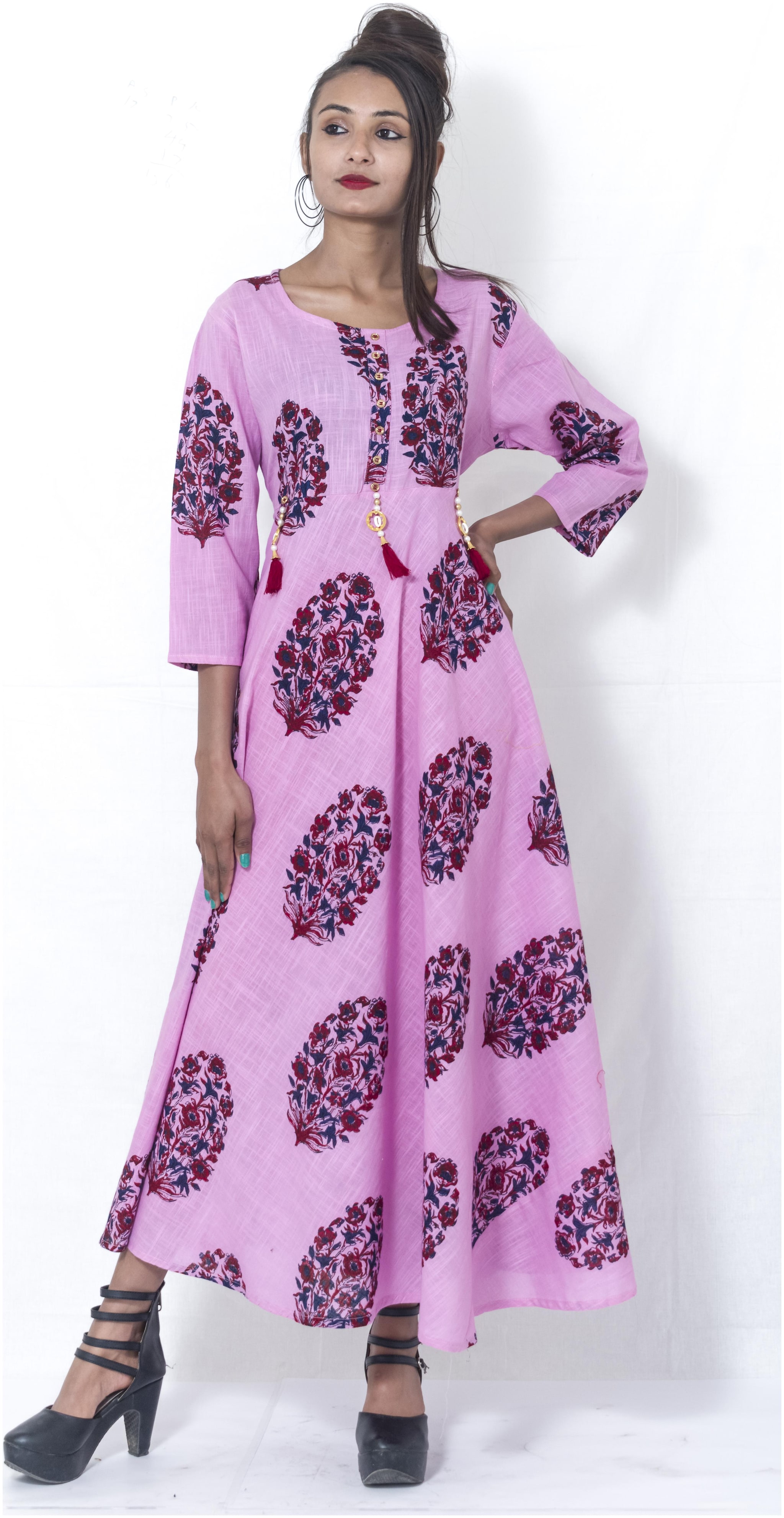 

NIKHILAM Women Purple Solid Anarkali Kurta