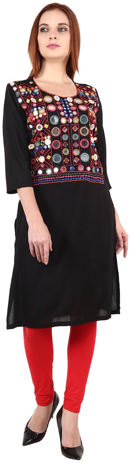 

Niomi Women Viscose Rayon Embroidered Black Kurti