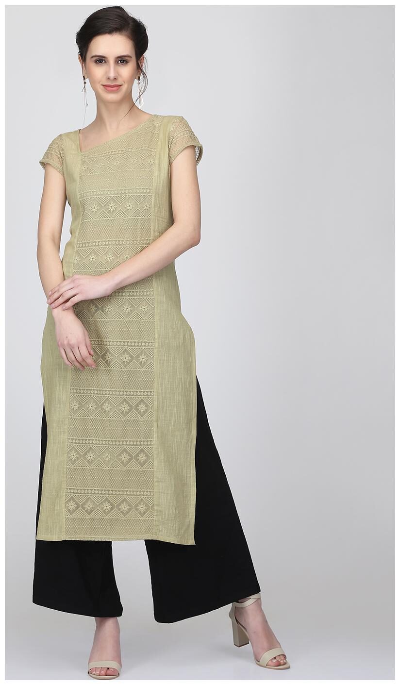 

Ojjasvi Women Green Solid Straight Kurta