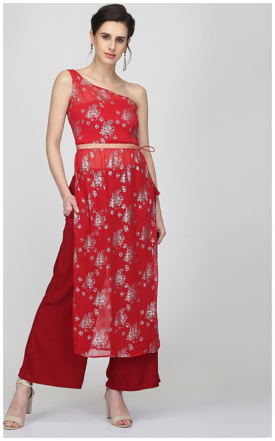 

Ojjasvi Women Red Printed Straight Kurta