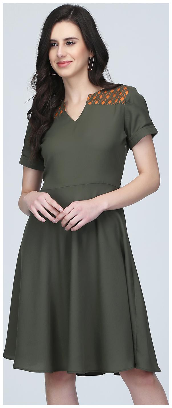 

EAVAN Green Solid Fit flare dress
