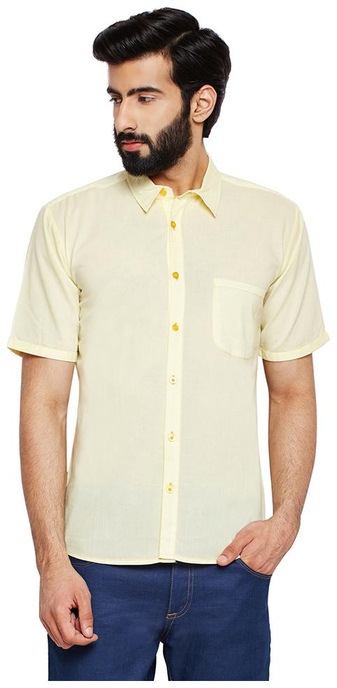 

OXOLLOXO Men Yellow Solid Regular Fit Casual Shirt
