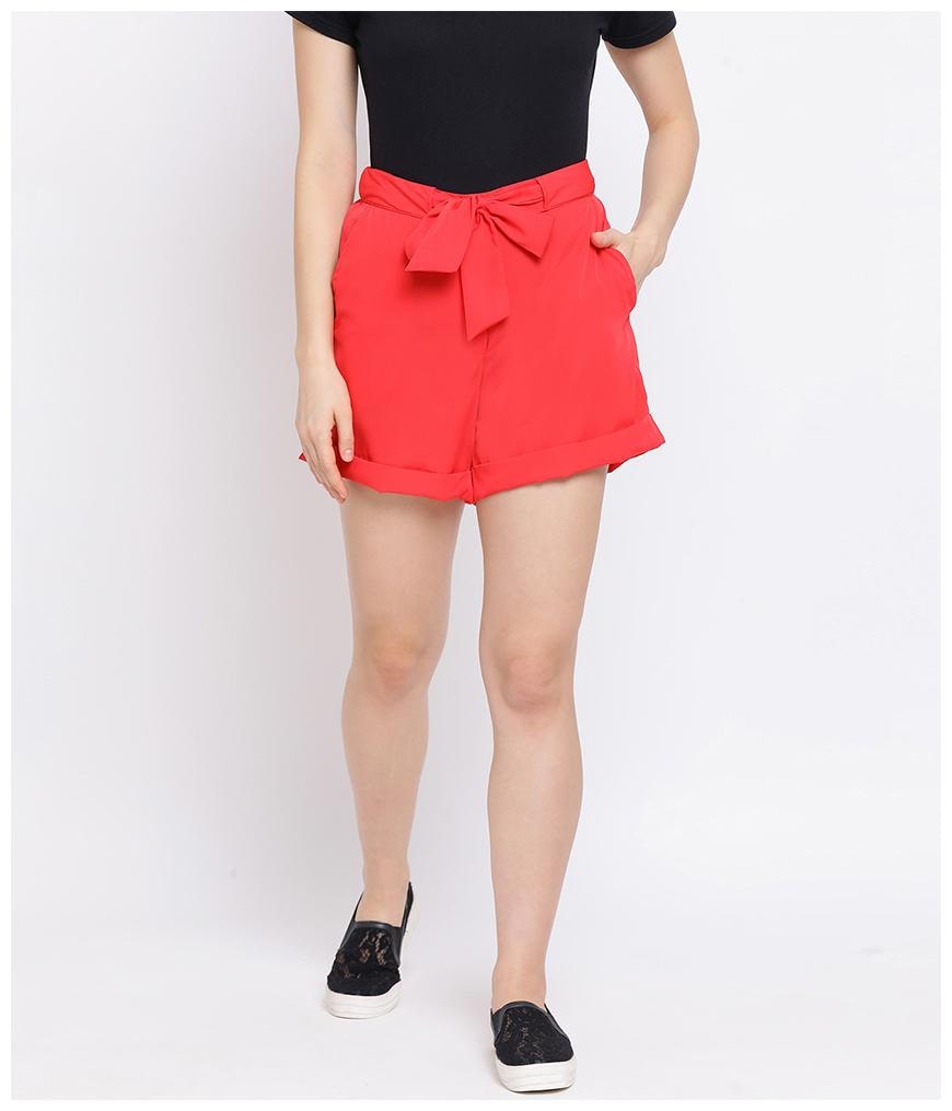 

Oxolloxo Women Solid Regular shorts - Red