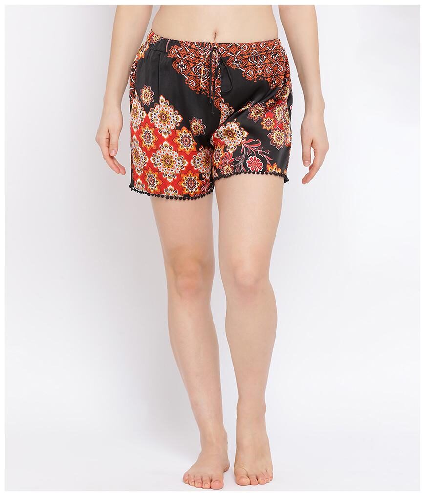 

Oxolloxo Women Floral Regular shorts - Black