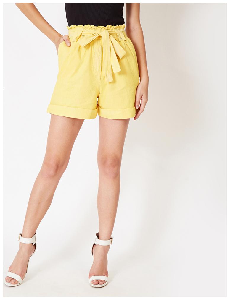

OXOLLOXO Women Solid Regular shorts - Yellow