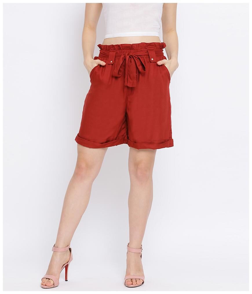 

Oxolloxo Women Solid Regular shorts - Red