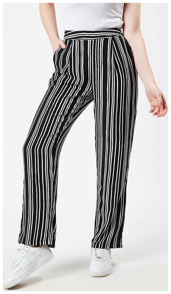 

OXOLLOXO Women Black White Regular fit Regular trousers