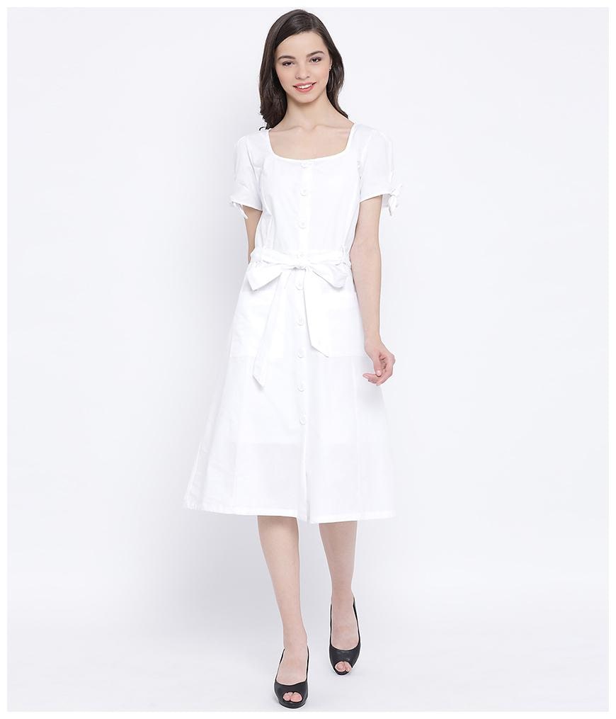 

Oxolloxo White Solid Wrap dress