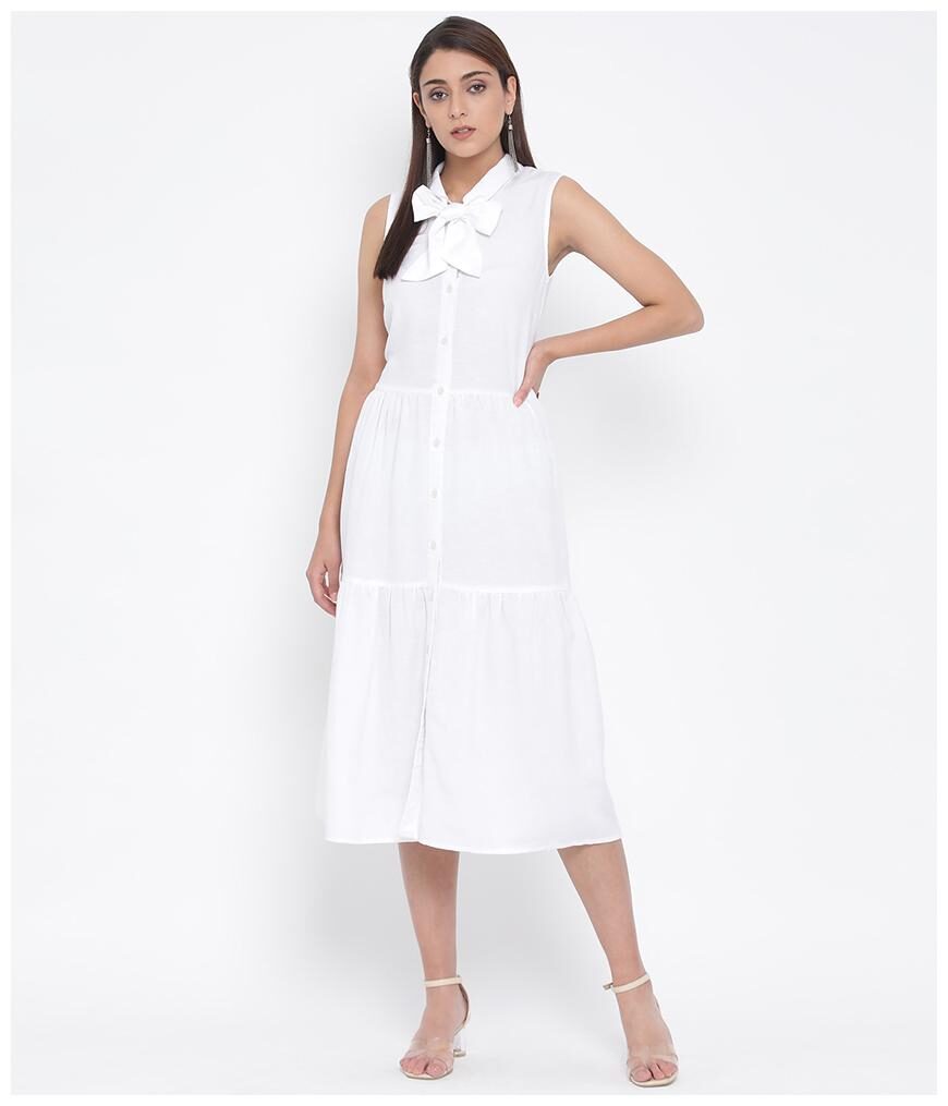 

Oxolloxo White Solid Shirt dress