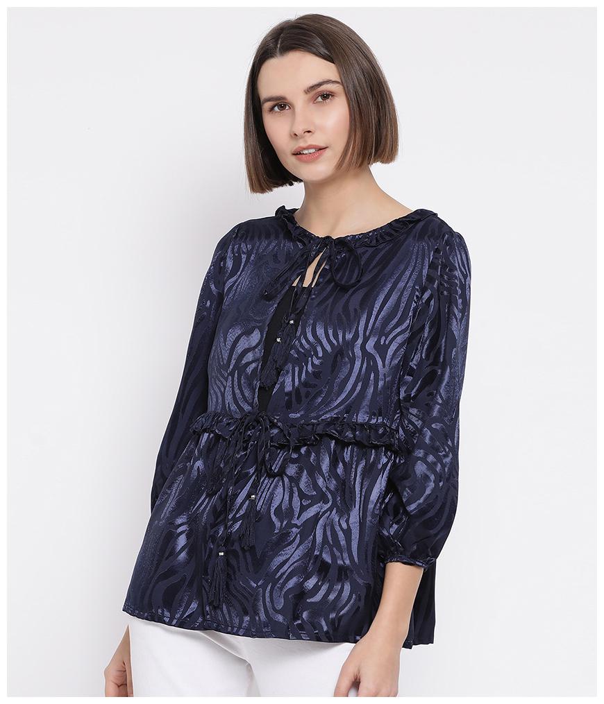 

Oxolloxo Women Polyester Printed Shrug Navy Blue