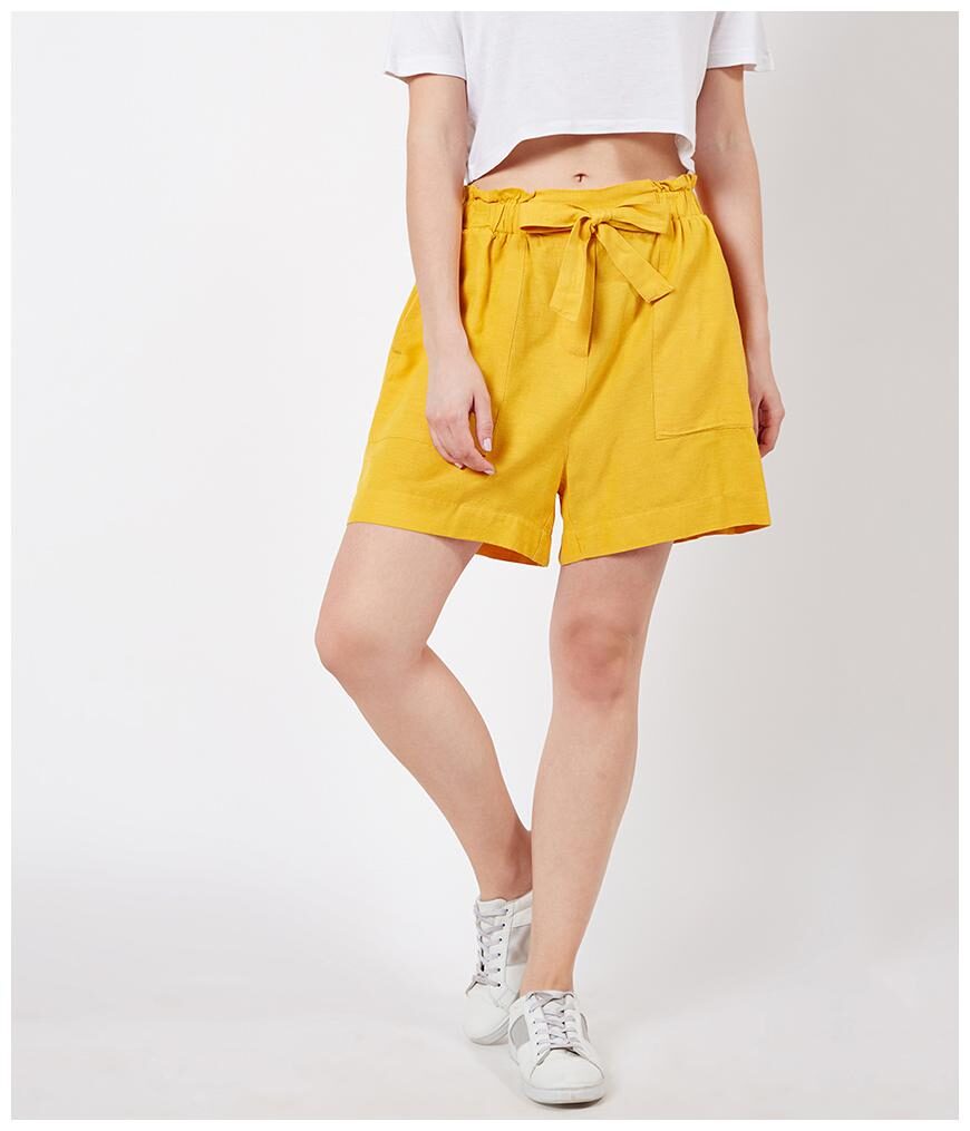 

OXOLLOXO Women Solid Regular capri - Yellow
