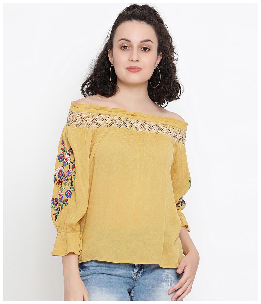

Oxolloxo Women Embroidered Regular top - Yellow