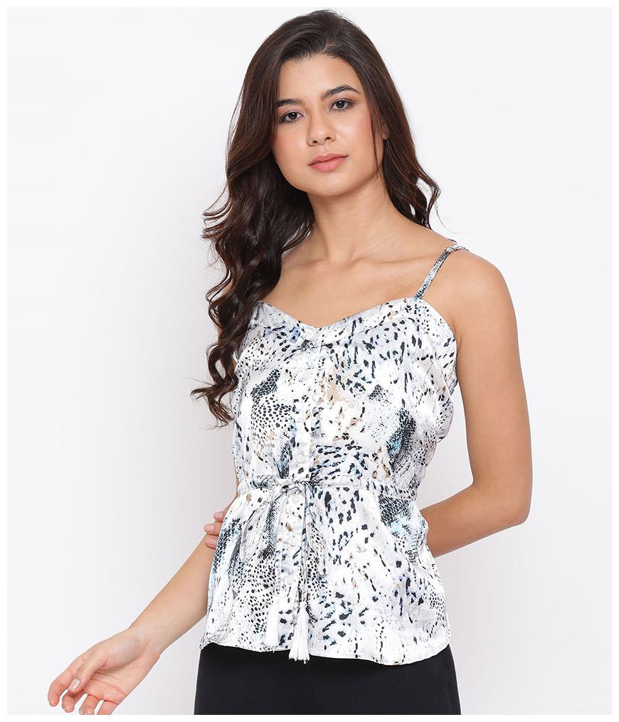 

Oxolloxo Women Polyester Animal Print White Regular Top