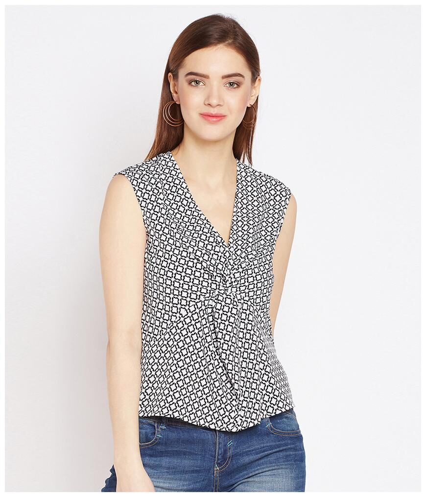 

Oxolloxo Women Printed Regular top - Black White