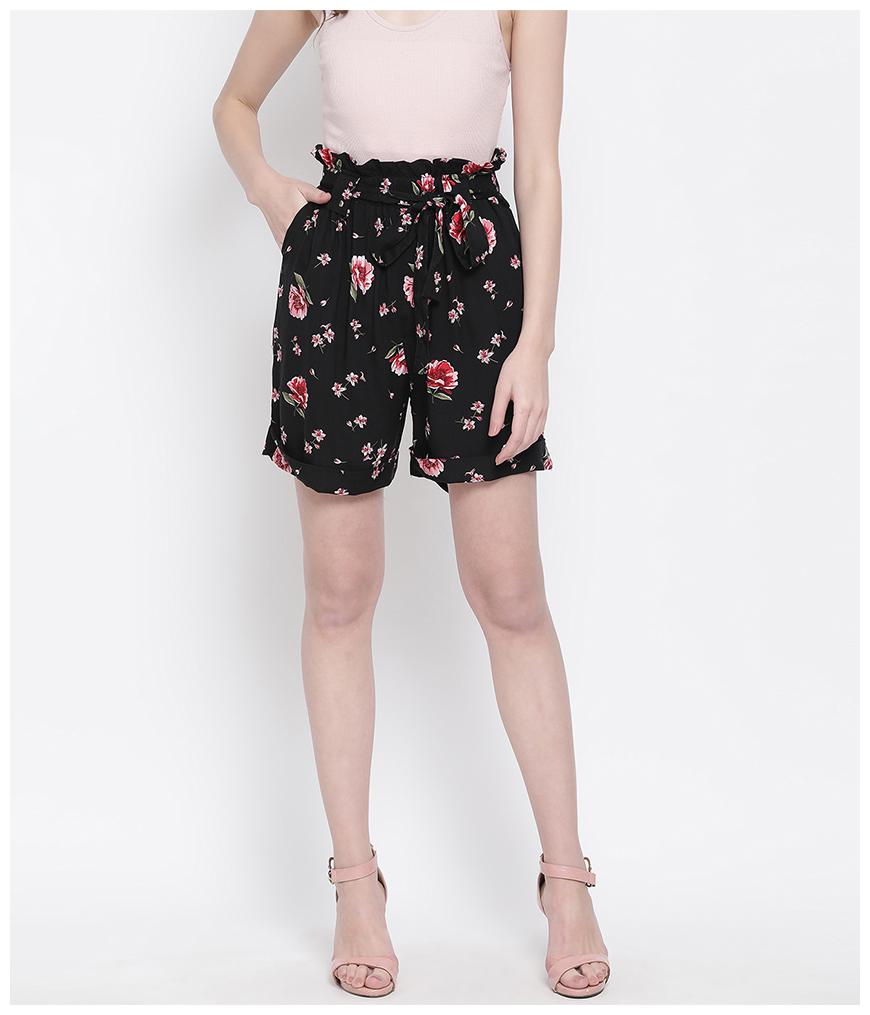 

Oxolloxo Women Floral Regular shorts - Black