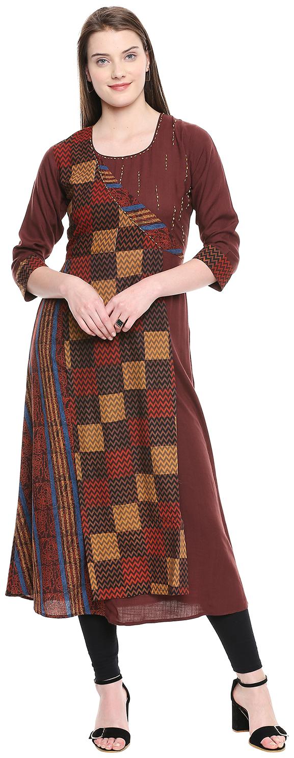 

P Present Women Maroon Three-fourth Sleeves Kurti