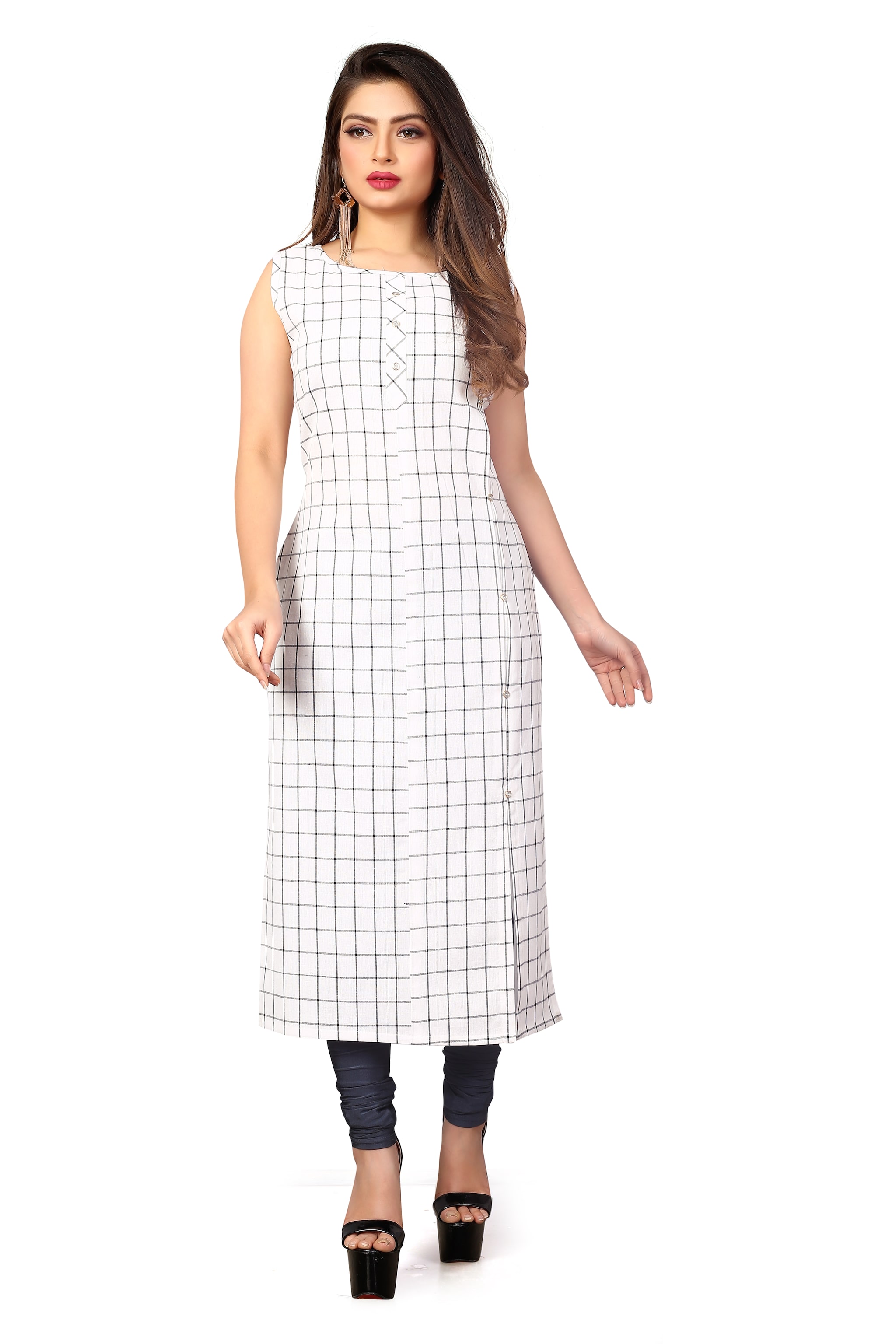 

PACHIBA ENTERPRISE Women White Checkered Straight Kurti