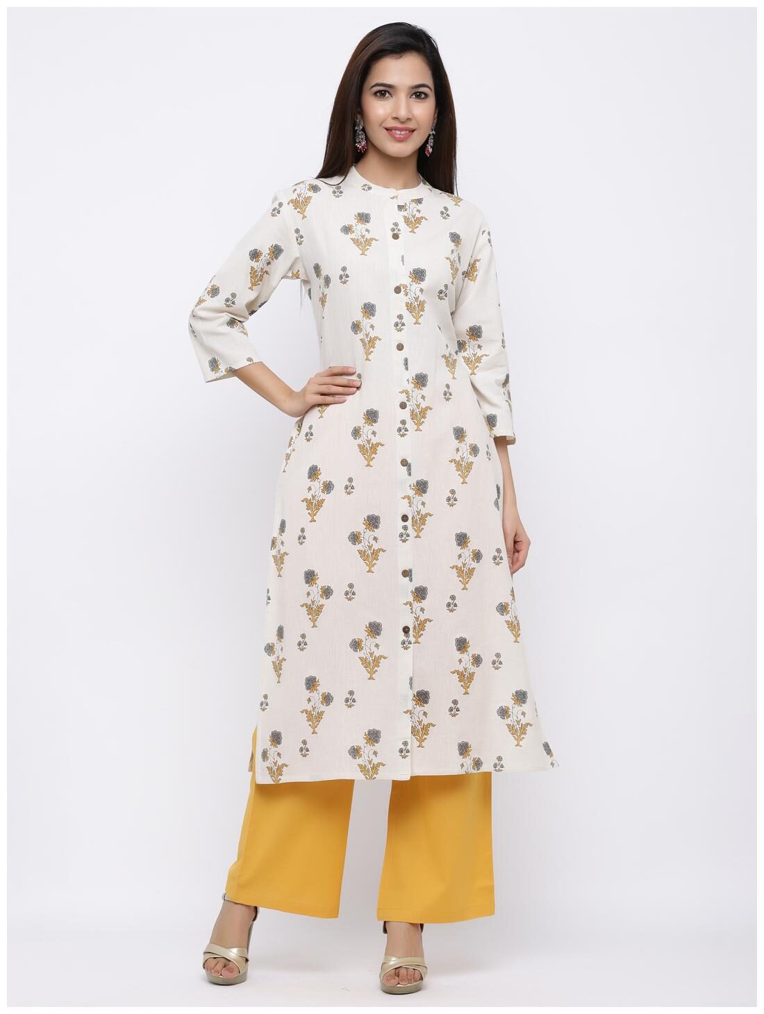 

Palakh Women White Floral Straight Kurta With Palazzo