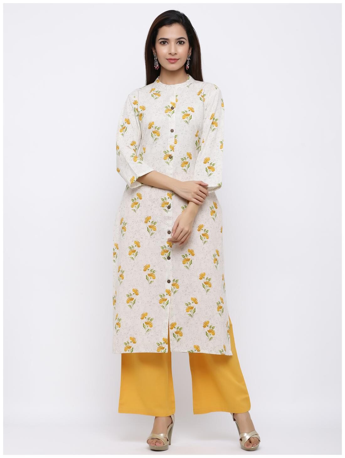 

Palakh Women White Floral Straight Kurta With Palazzo