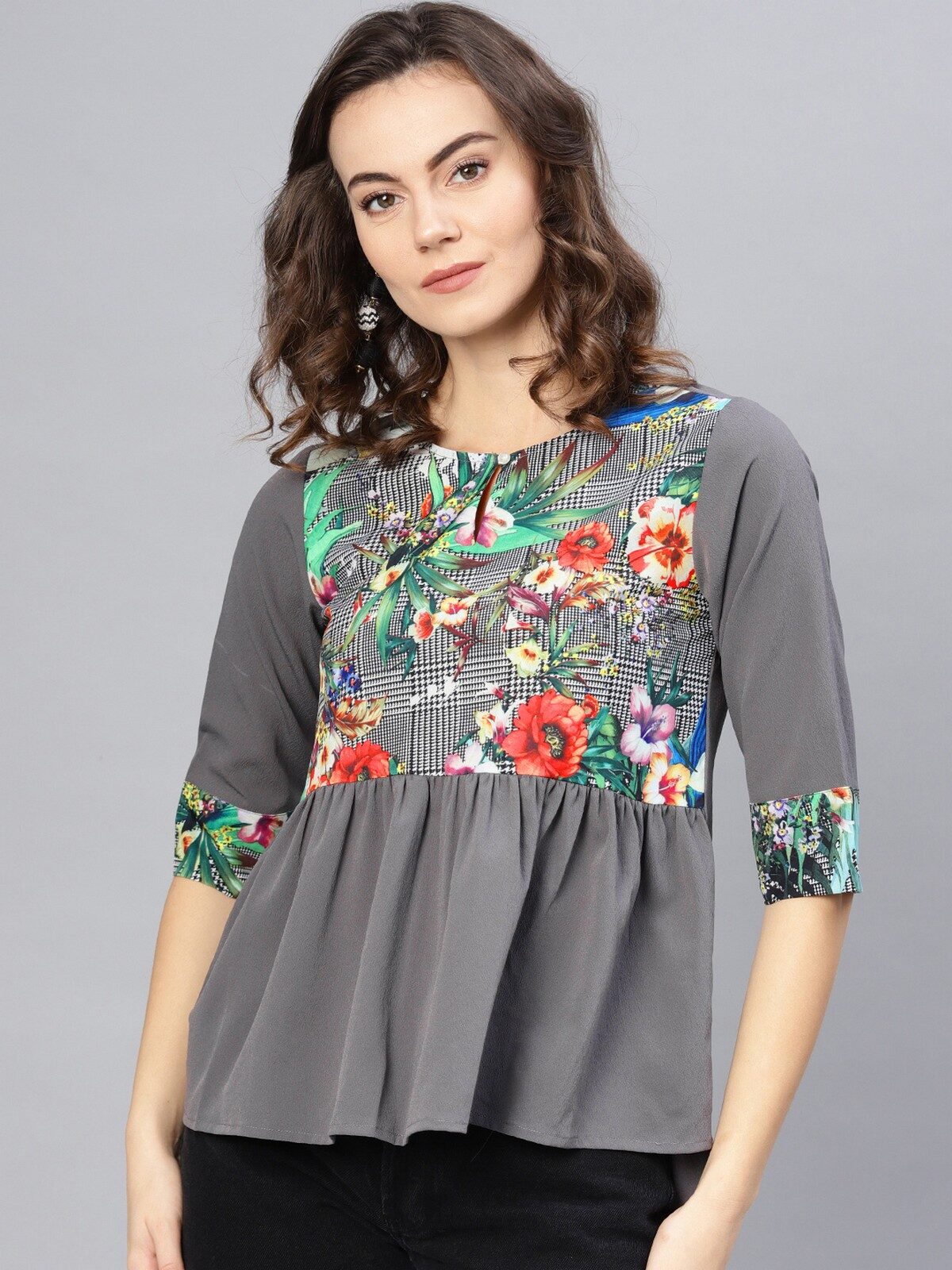 

Pannkh Women Printed Regular top - Grey