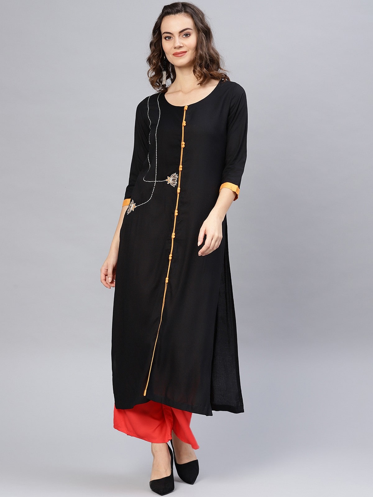 

Pannkh Women Black Embroidered Layered Kurta