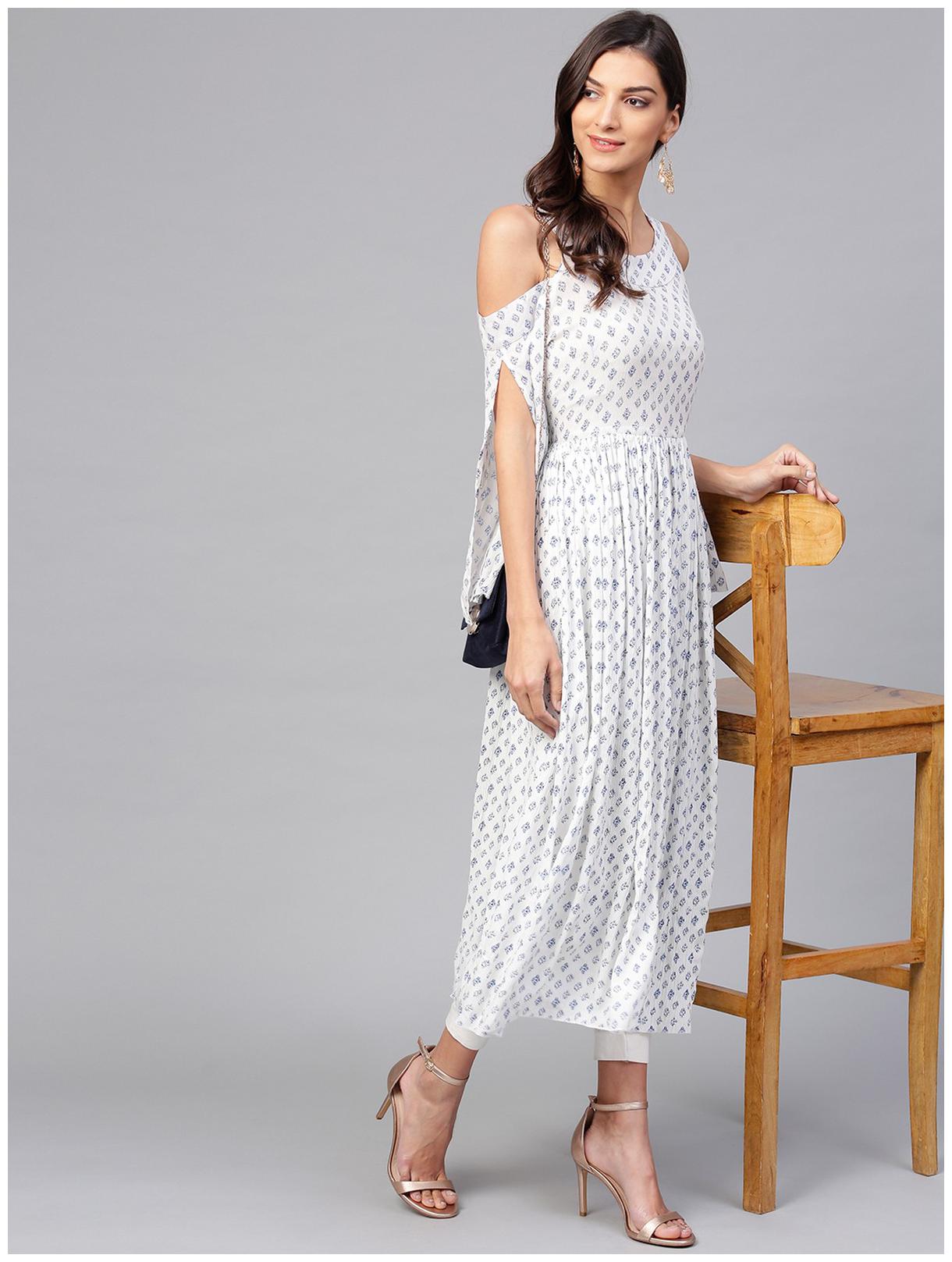 

Pannkh Women White Printed Regular Kurta