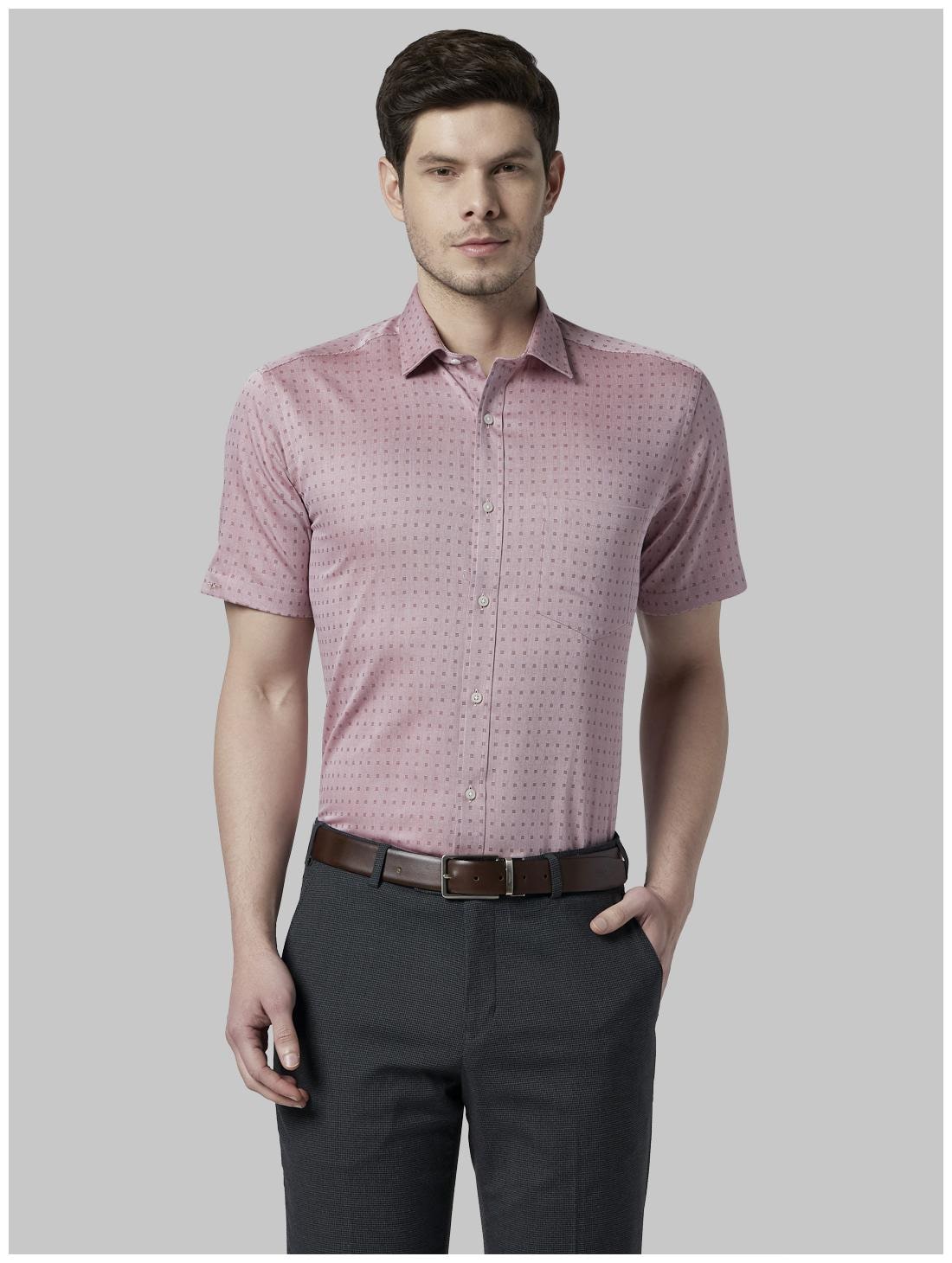 

Park Avenue Men Regular fit Formal Shirt - Red