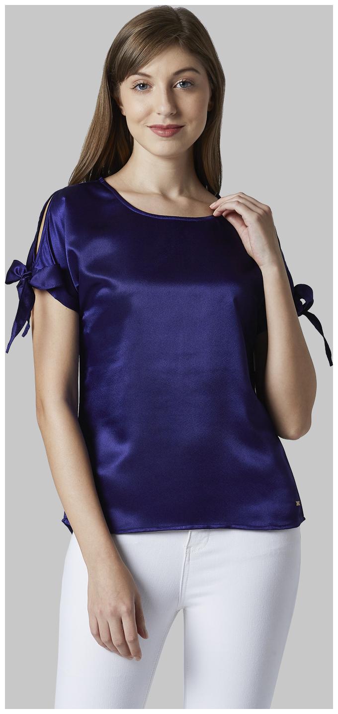 

Park Avenue Women Solid Regular top - Blue