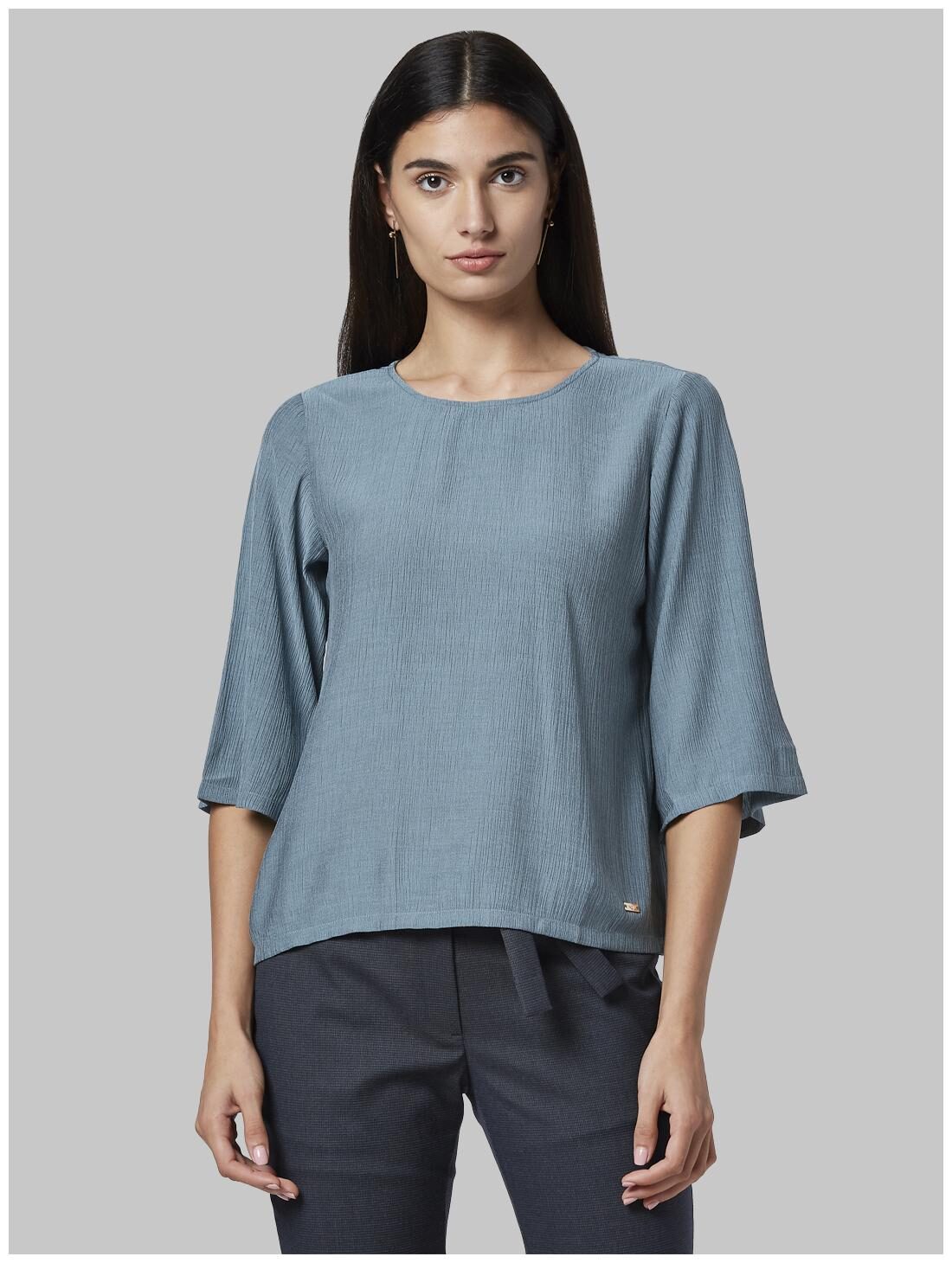 

Park Avenue Women Solid Regular top - Green