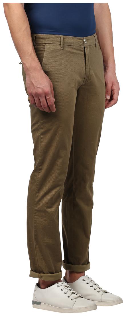 

Park Avenue Men Brown Solid Tapered fit Regular trousers