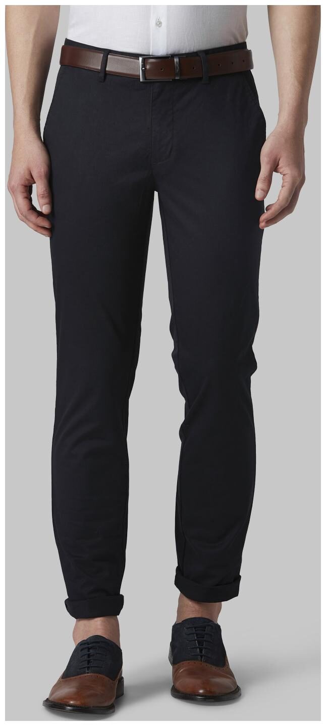 

Park Avenue Men Black Solid Tapered fit Wrinkle free Regular trousers
