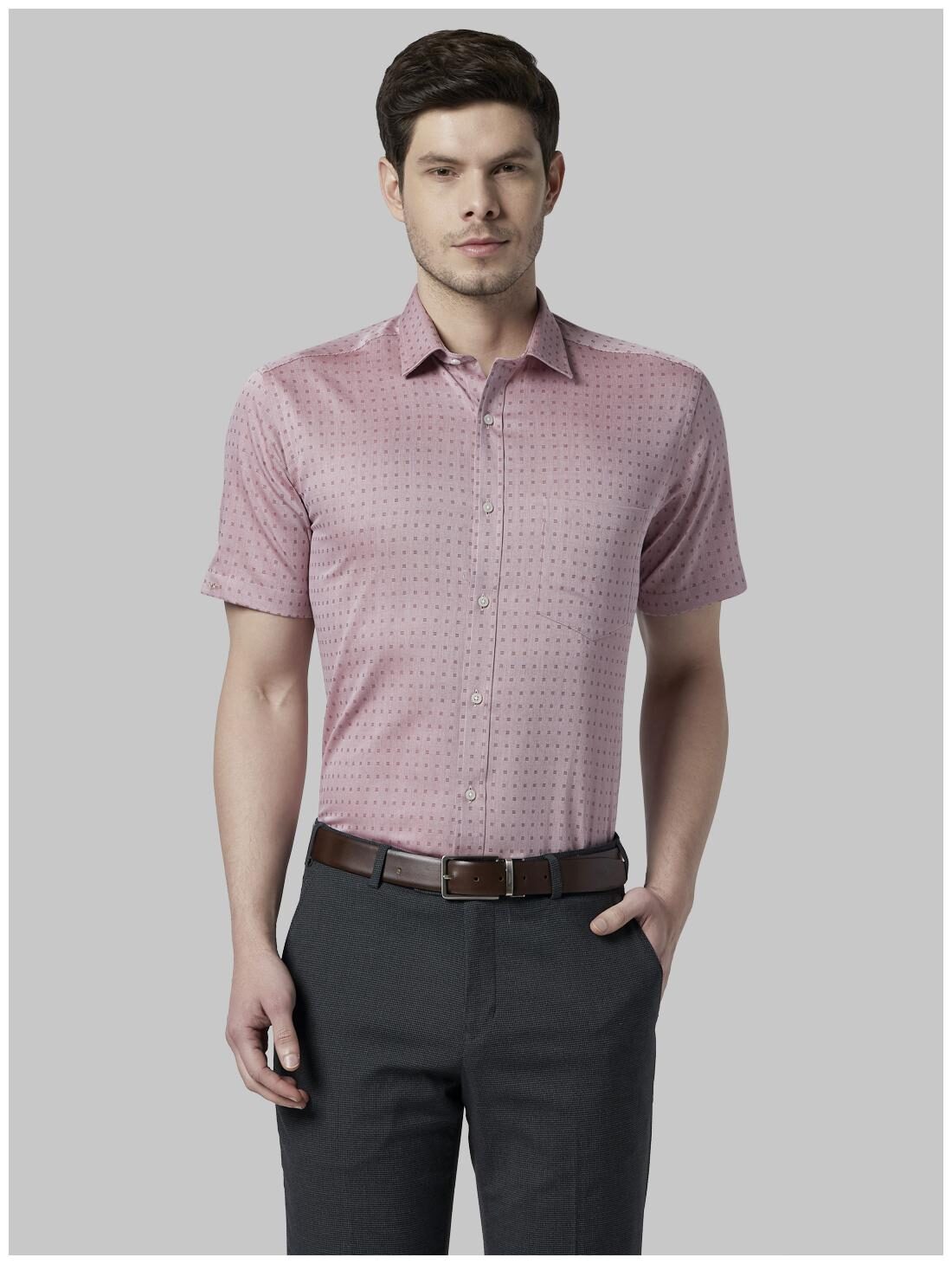 

Park Avenue Men Regular fit Formal Shirt - Red