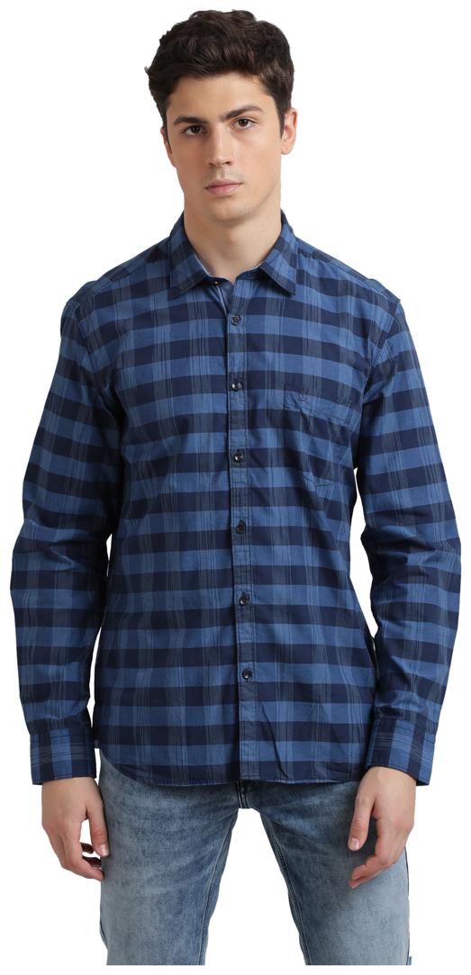 

Parx Men Blue Checked Regular Fit Casual Shirt