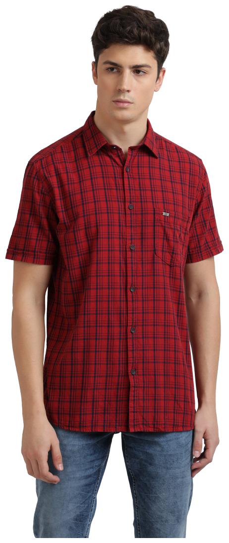 

Parx Men Red Checked Regular Fit Casual Shirt