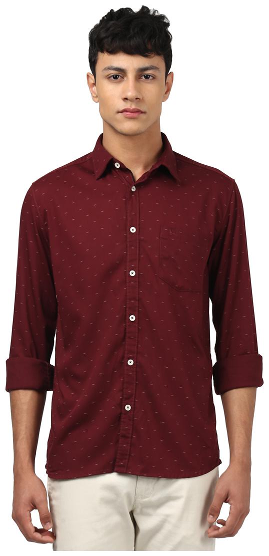 

Parx Men Red Solid Slim Fit Casual Shirt