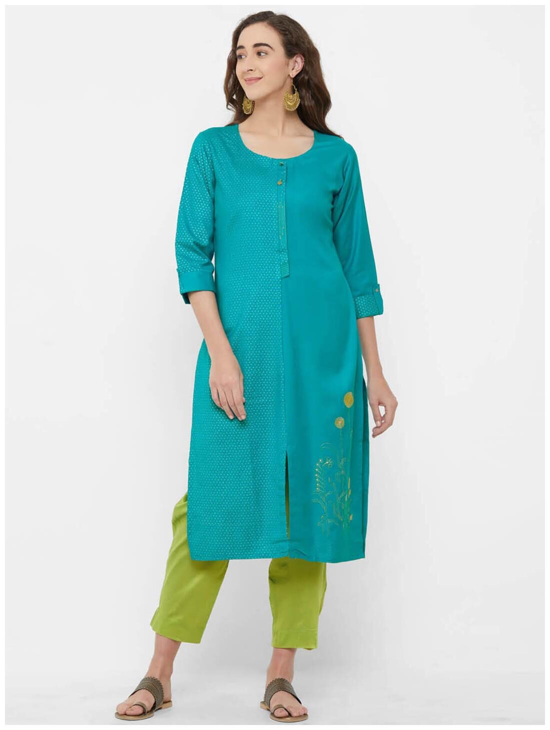 

Payal Women Turquoise Embroidered Straight Kurti