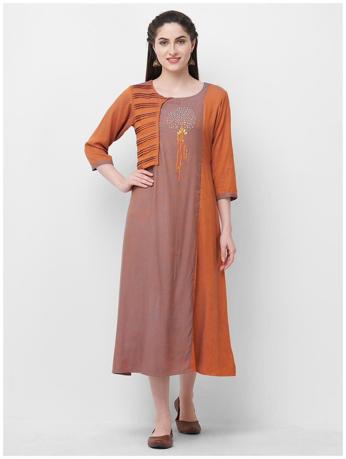 

Payal Women Rayon Kurti -Orange