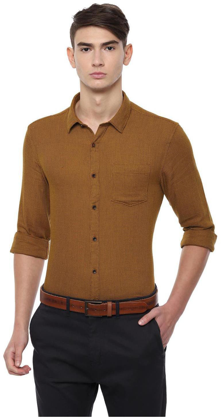 

People Men Brown Textured Regular Fit Casual Shirt