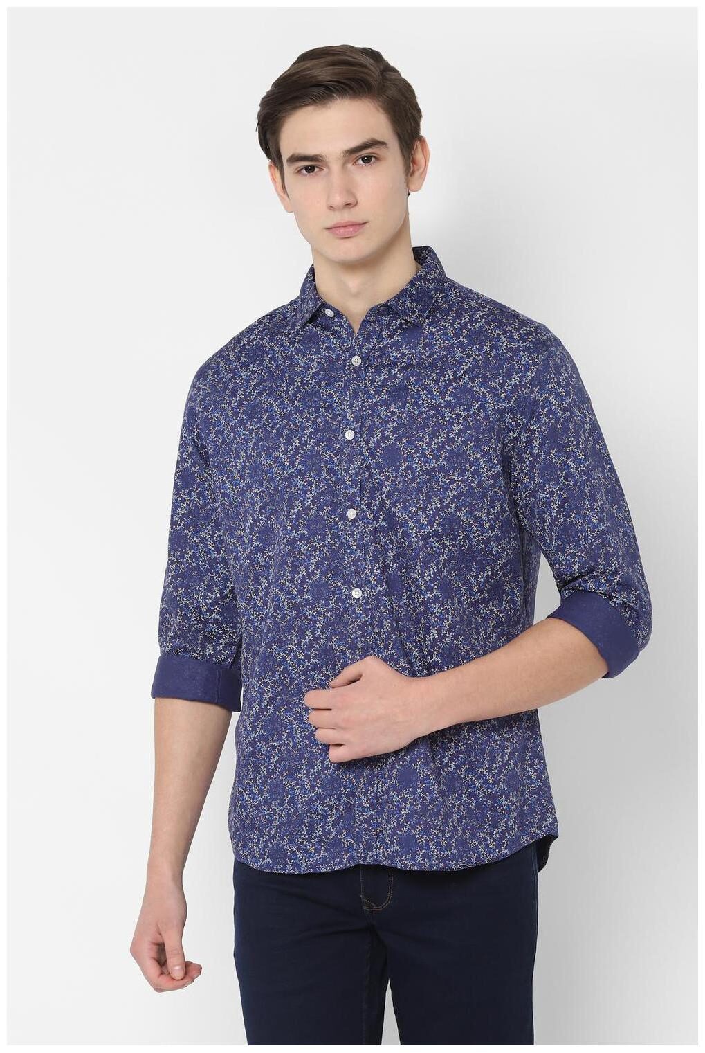 

People Men Blue Printed Regular Fit Casual Shirt