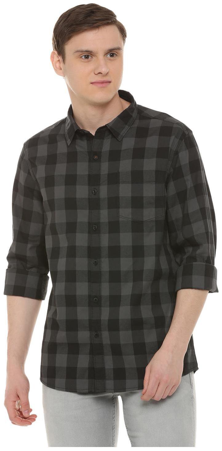 

People Men Black Checked Regular Fit Casual Shirt