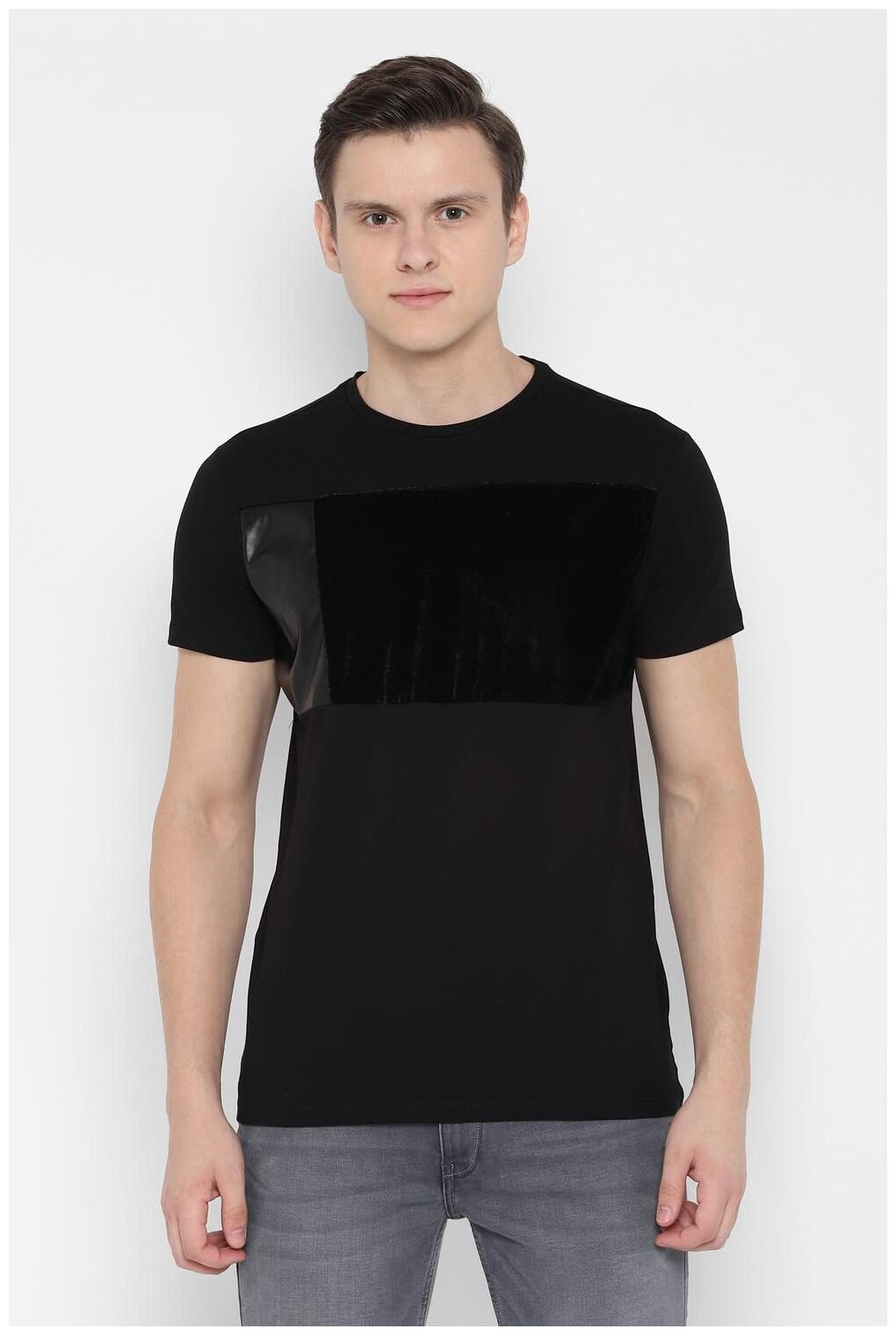 

People Men Black Regular fit Cotton Round neck T-Shirt - Pack Of 1