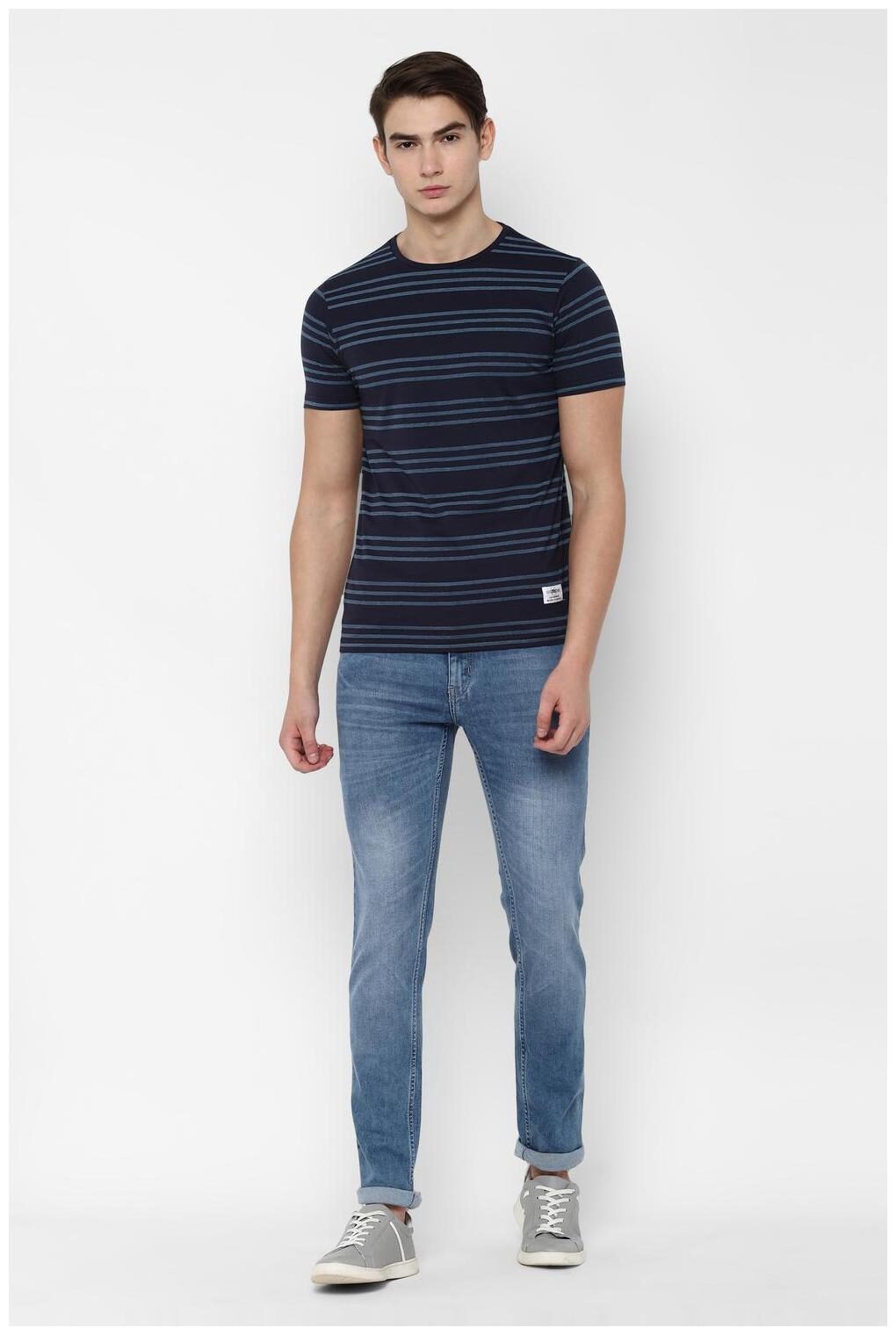 

People Men Blue Regular Fit Jeans