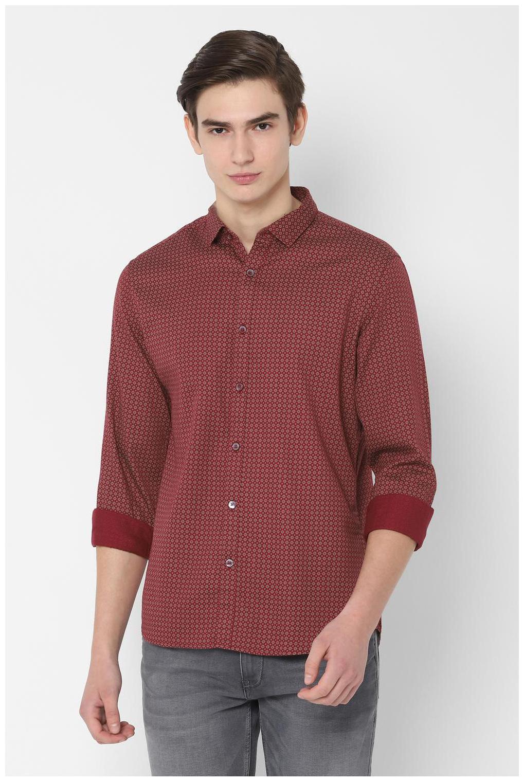 

People Men Maroon Printed Regular Fit Casual Shirt