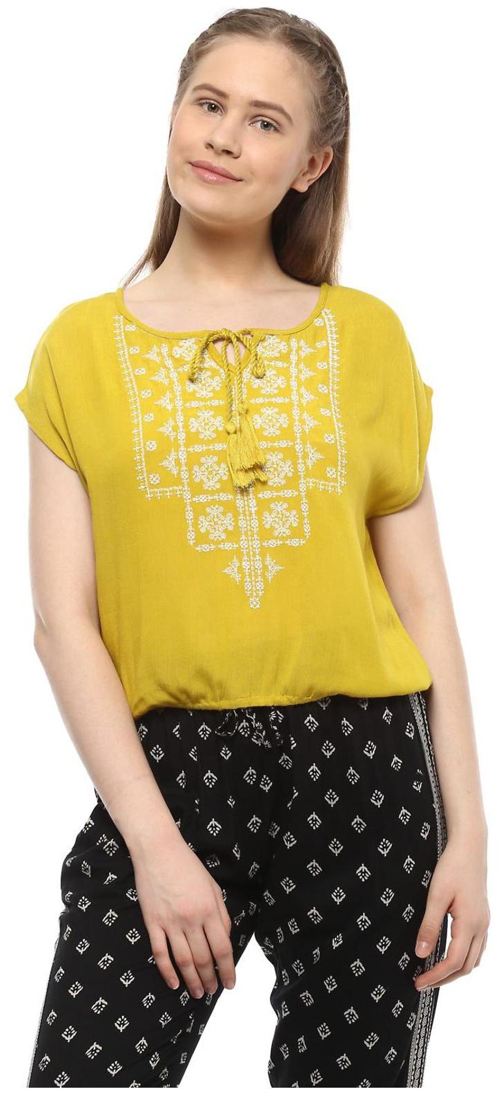 

People Women Embroidered Regular top - Yellow
