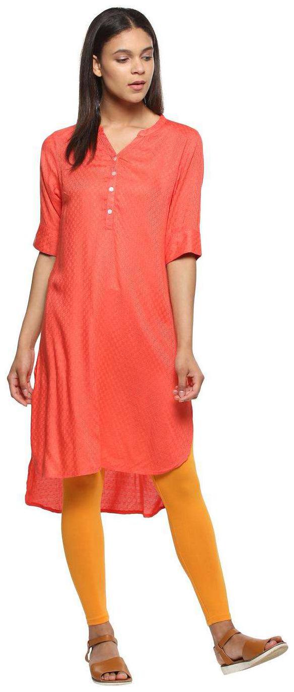 

People Women Orange Solid Straight Kurta